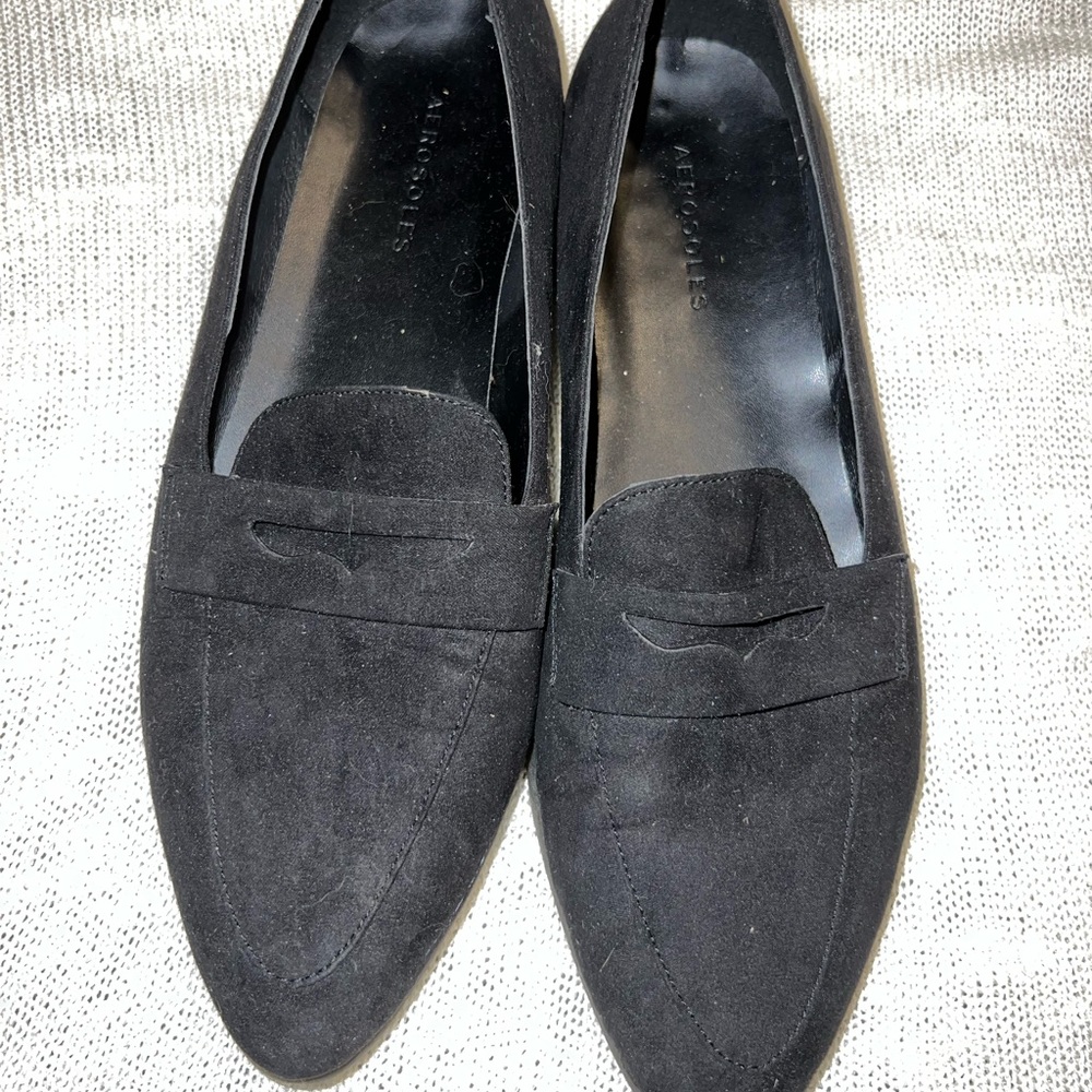 Pointed toe aerosole flats size 10